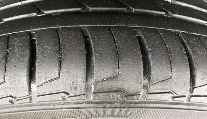 2021 MG HECTOR SHARP HYBRID 1.5 PETROL, Petrol, Manual, 60,541 km, Left Rear Tyre Tread