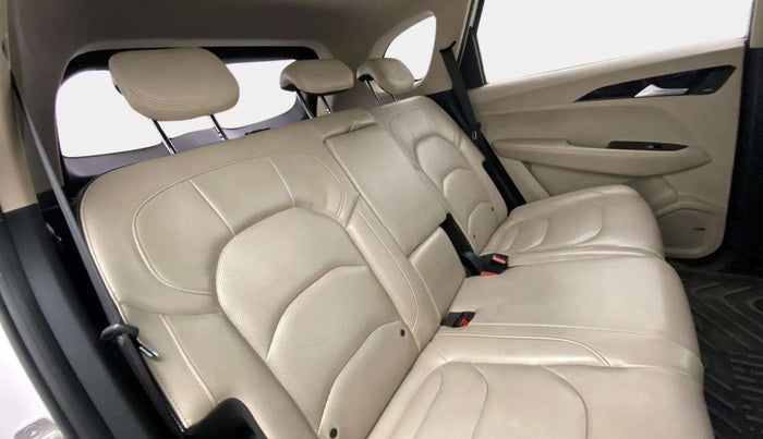 2021 MG HECTOR SHARP HYBRID 1.5 PETROL, Petrol, Manual, 60,541 km, Right Side Rear Door Cabin