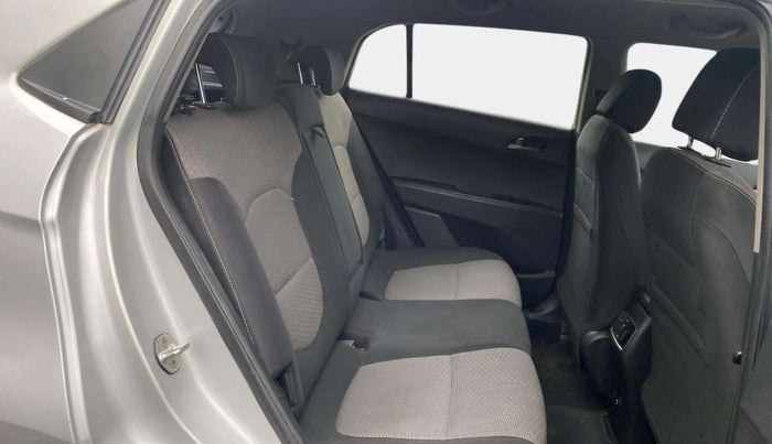 2016 Hyundai Creta SX PLUS 1.6 PETROL, Petrol, Manual, 1,17,492 km, Right Side Rear Door Cabin