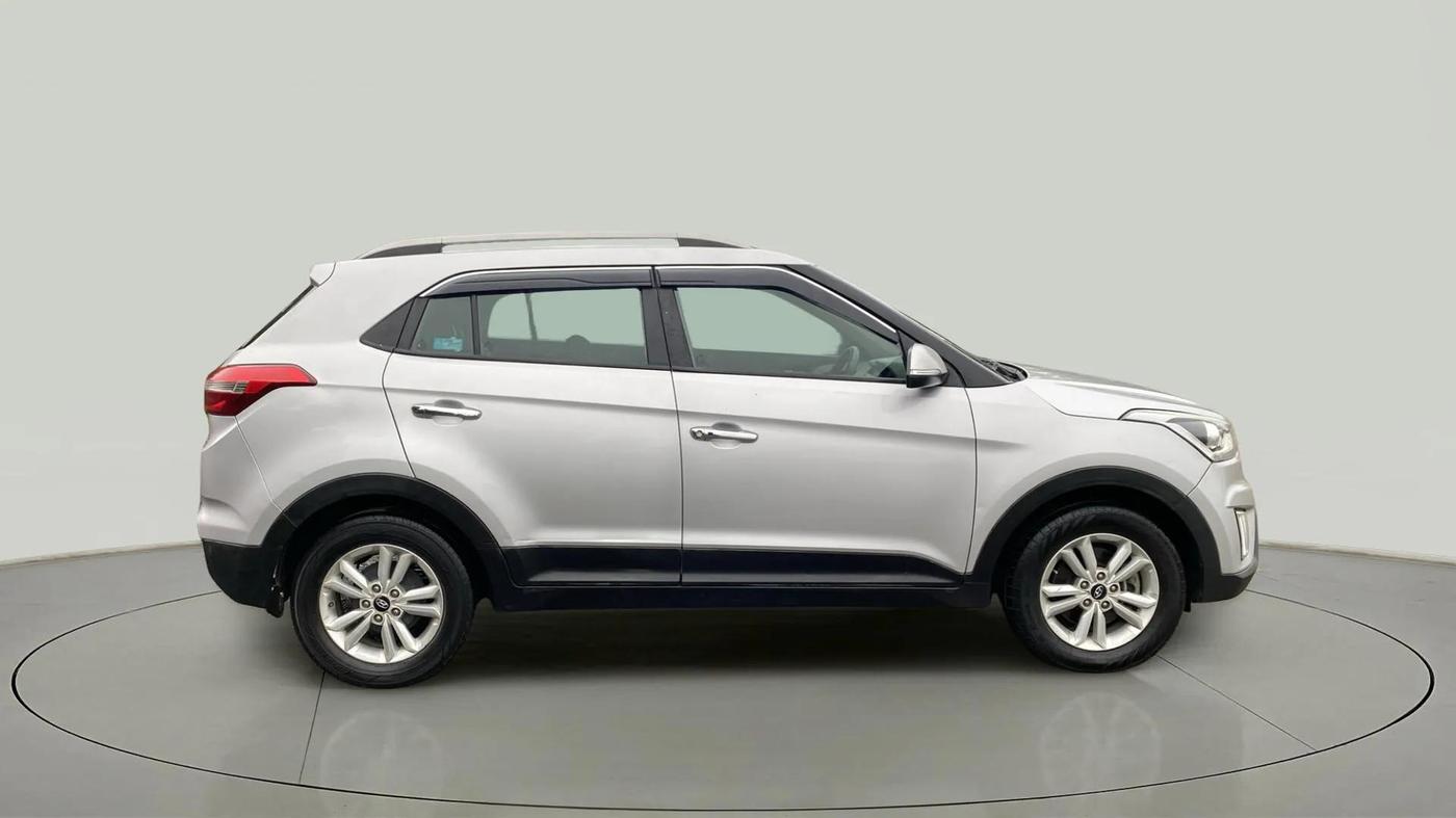 2016 Hyundai Creta SX PLUS 1.6 PETROL, Petrol, Manual, 1,17,552 km, Right Side View