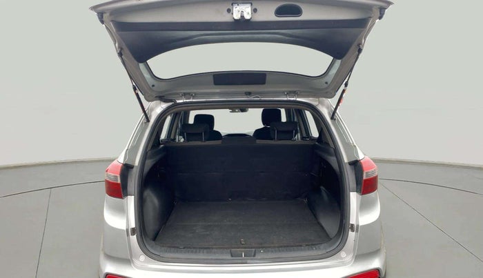 2016 Hyundai Creta SX PLUS 1.6 PETROL, Petrol, Manual, 1,17,492 km, Boot Open Zoomed View