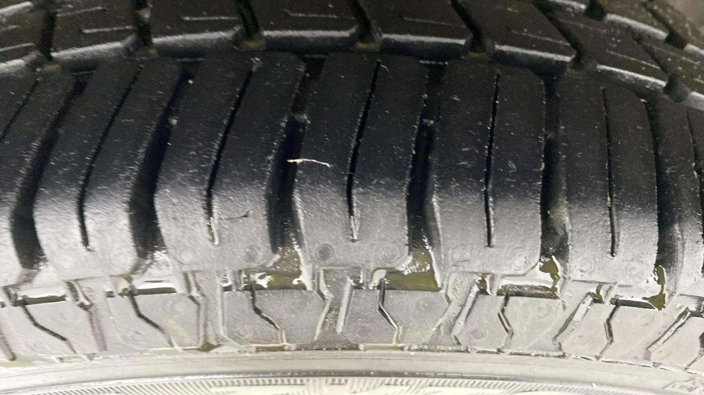 2013 Hyundai Santro Xing GLS, Petrol, Manual, 37,597 km, Right Rear Tyre Tread