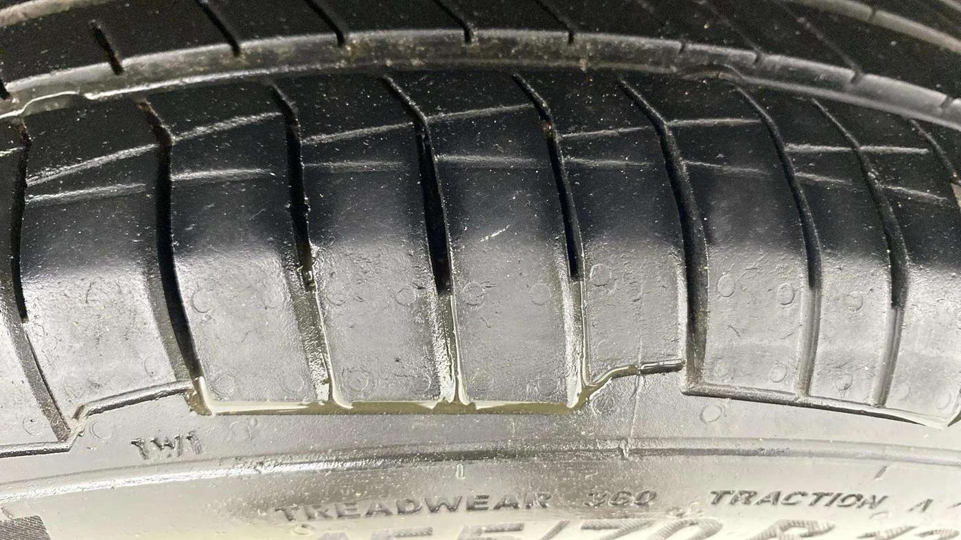 2013 Hyundai Santro Xing GLS, Petrol, Manual, 37,597 km, Left Rear Tyre Tread