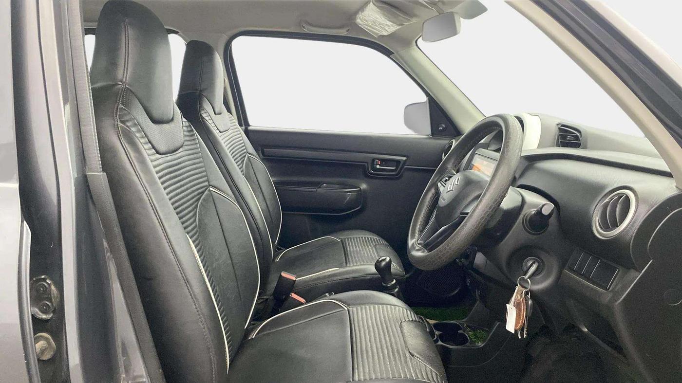 2022 Maruti S PRESSO VXI+, Petrol, Manual, 15,733 km, Right Side Front Door Cabin