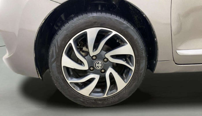 2019 Toyota Glanza V, Petrol, Manual, 35,813 km, Left Front Wheel