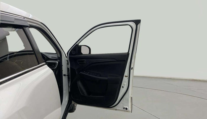 2022 Maruti BREZZA VXI SMART HYBRID, Petrol, Manual, 39,637 km, RHS Front Door