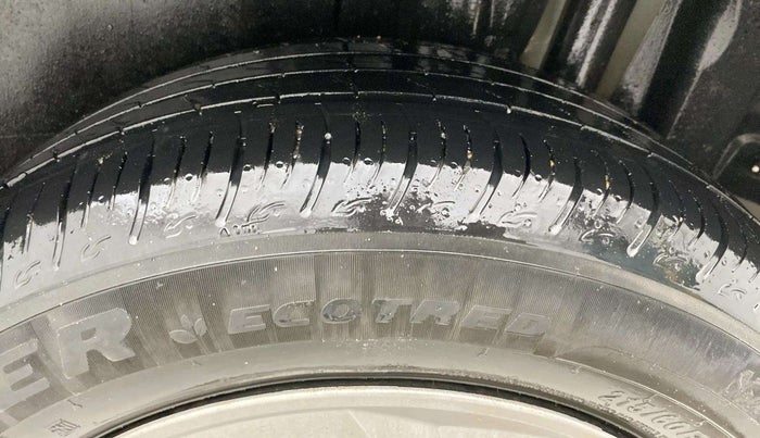 2022 Maruti BREZZA VXI SMART HYBRID, Petrol, Manual, 39,637 km, Left Rear Tyre Tread