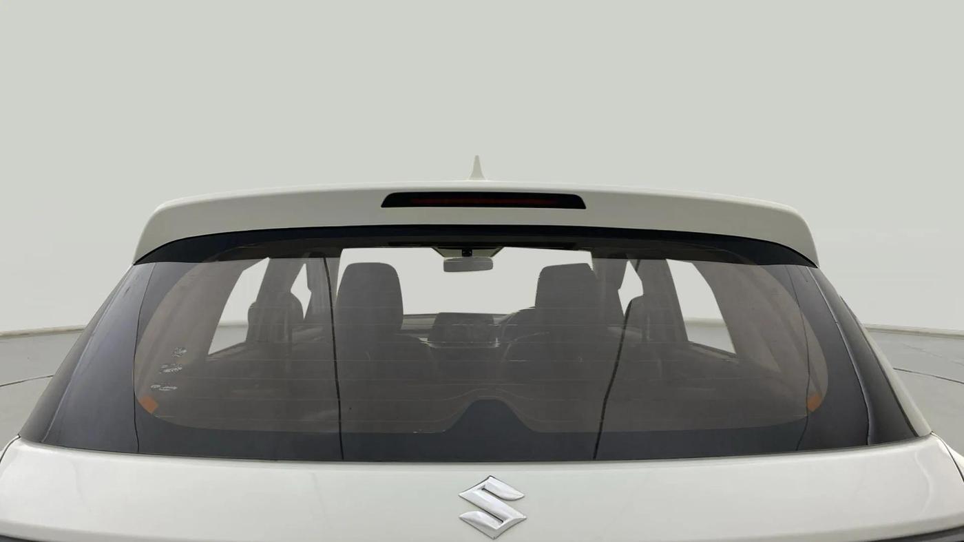 2022 Maruti BREZZA VXI SMART HYBRID, Petrol, Manual, 39,637 km, Rear Windshield