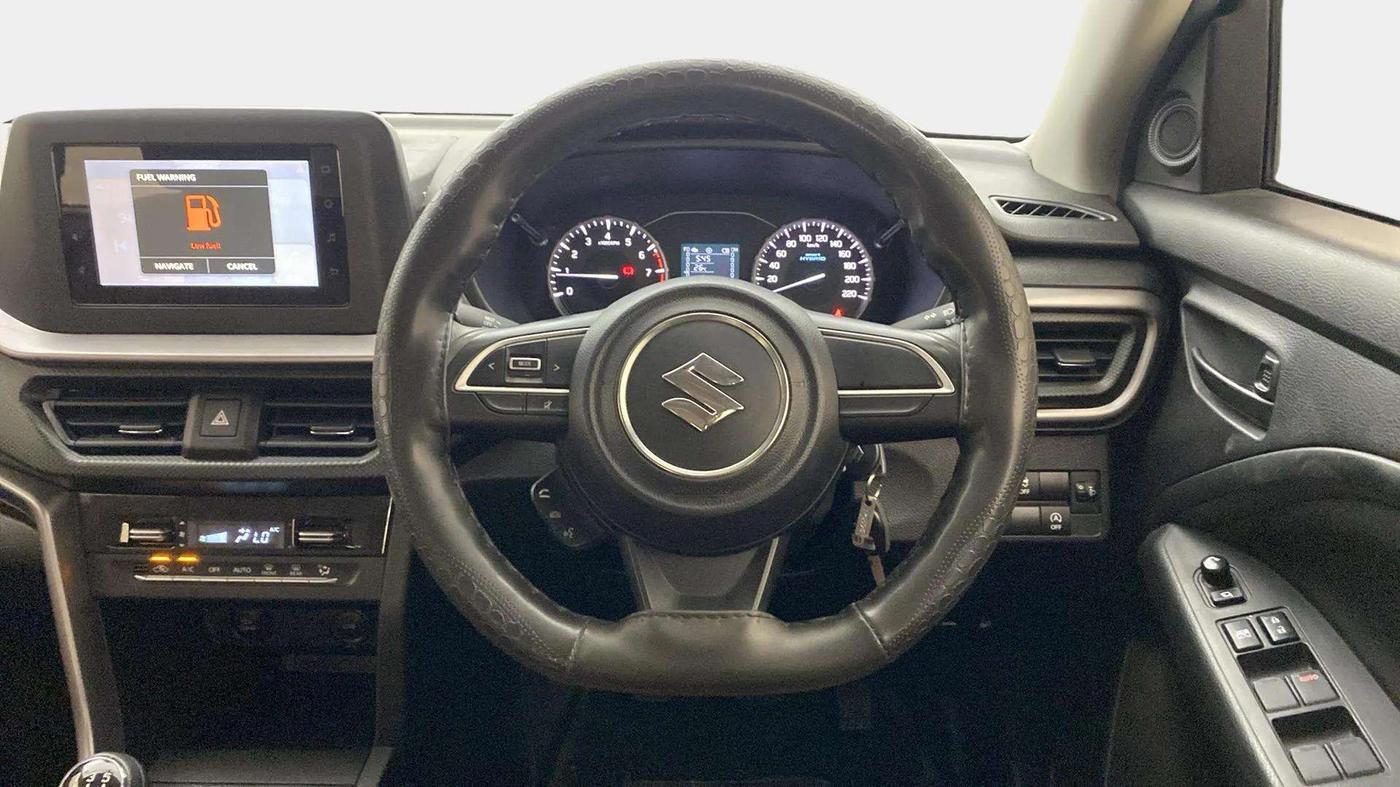 2022 Maruti BREZZA VXI SMART HYBRID, Petrol, Manual, 39,637 km, Steering Wheel Close Up