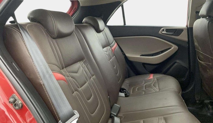 2016 Hyundai Elite i20 ASTA 1.2 (O), Petrol, Manual, 70,844 km, Right Side Rear Door Cabin