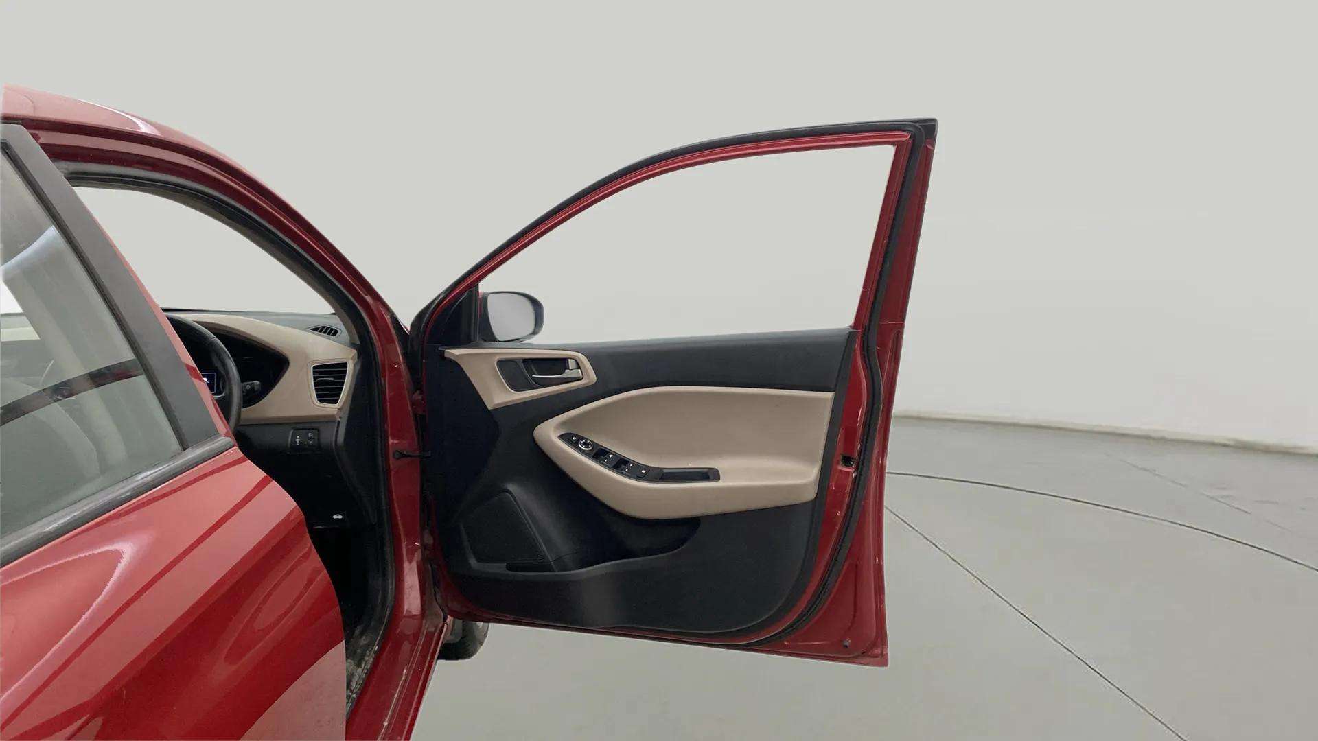 RHS-Front-Door-Open-32