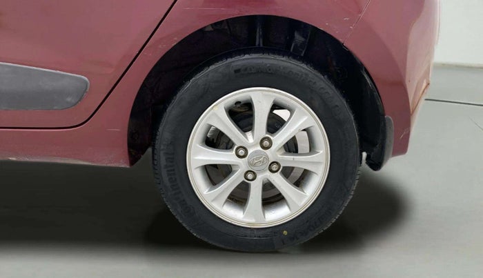 2016 Hyundai Grand i10 ASTA AT 1.2 KAPPA VTVT, Petrol, Automatic, 1,00,221 km, Left Rear Wheel