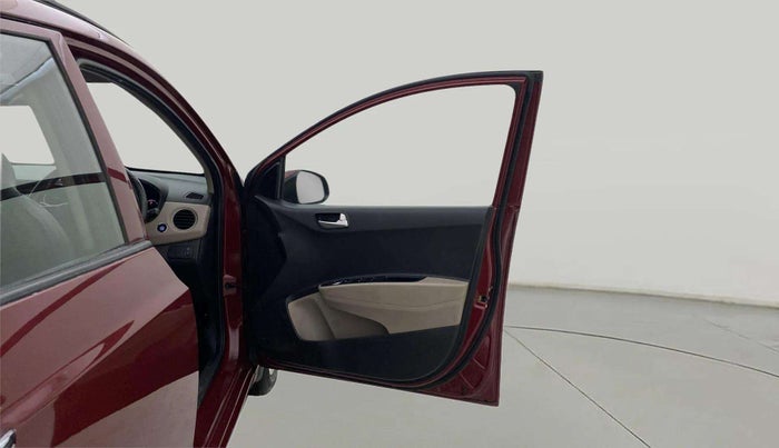 2016 Hyundai Grand i10 ASTA AT 1.2 KAPPA VTVT, Petrol, Automatic, 1,00,221 km, RHS Front Door