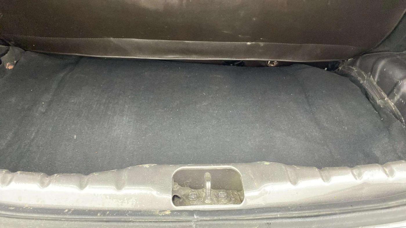 2013 Hyundai Eon MAGNA +, Petrol, Manual, 77,275 km, Boot Inside