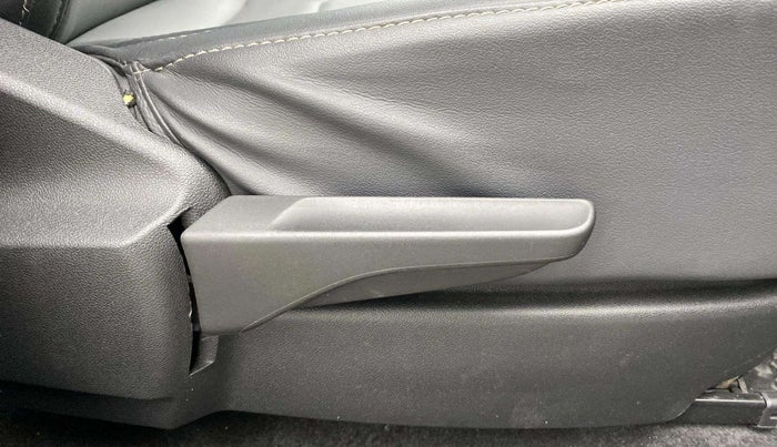 2021 Skoda KUSHAQ AMBITION 1.0L TSI AT, Petrol, Automatic, 23,166 km, Driver Side Adjustment Panel