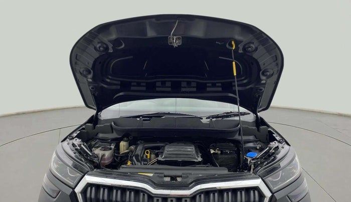 2021 Skoda KUSHAQ AMBITION 1.0L TSI AT, Petrol, Automatic, 23,166 km, Open Bonet