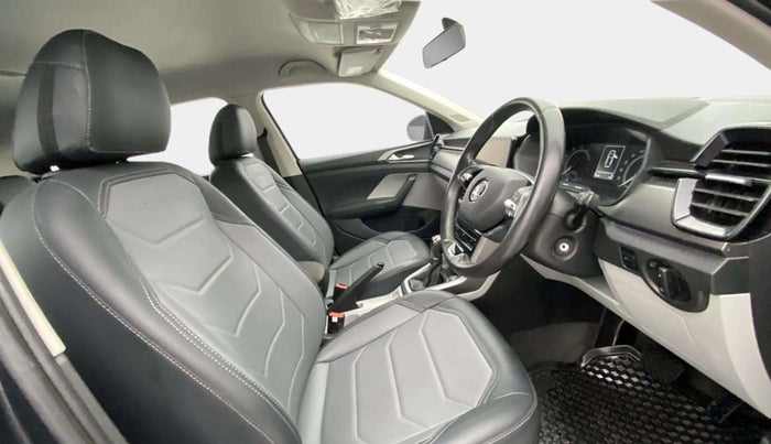 2021 Skoda KUSHAQ AMBITION 1.0L TSI AT, Petrol, Automatic, 23,166 km, Right Side Front Door Cabin
