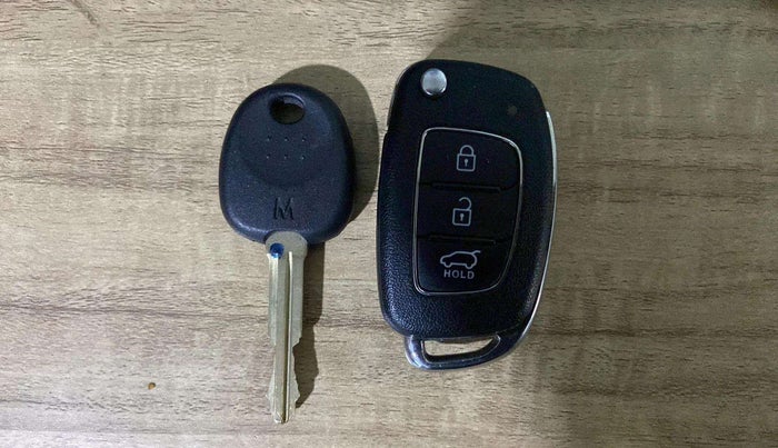 2019 Hyundai Elite i20 SPORTZ PLUS 1.2, Petrol, Manual, 29,492 km, Key Close Up