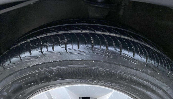 2018 Maruti Alto 800 LXI, Petrol, Manual, 65,058 km, Left Front Tyre Tread
