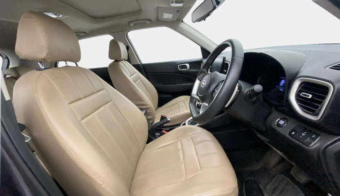 2021 Hyundai VENUE SX PLUS 1.0 TURBO DCT, Petrol, Automatic, 45,885 km, Right Side Front Door Cabin