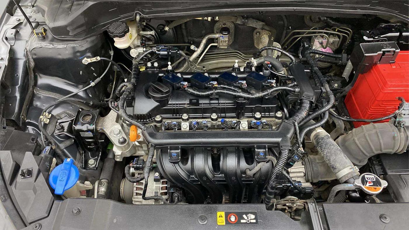 2023 Hyundai NEW I20 Sportz 1.2 IVT, Petrol, Automatic, 33,524 km, Engine View - Right