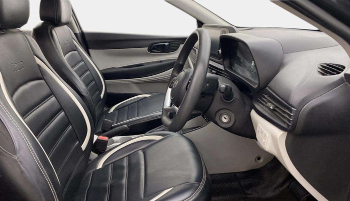 2023 Hyundai NEW I20 Sportz 1.2 IVT, Petrol, Automatic, 32,161 km, Right Side Front Door Cabin