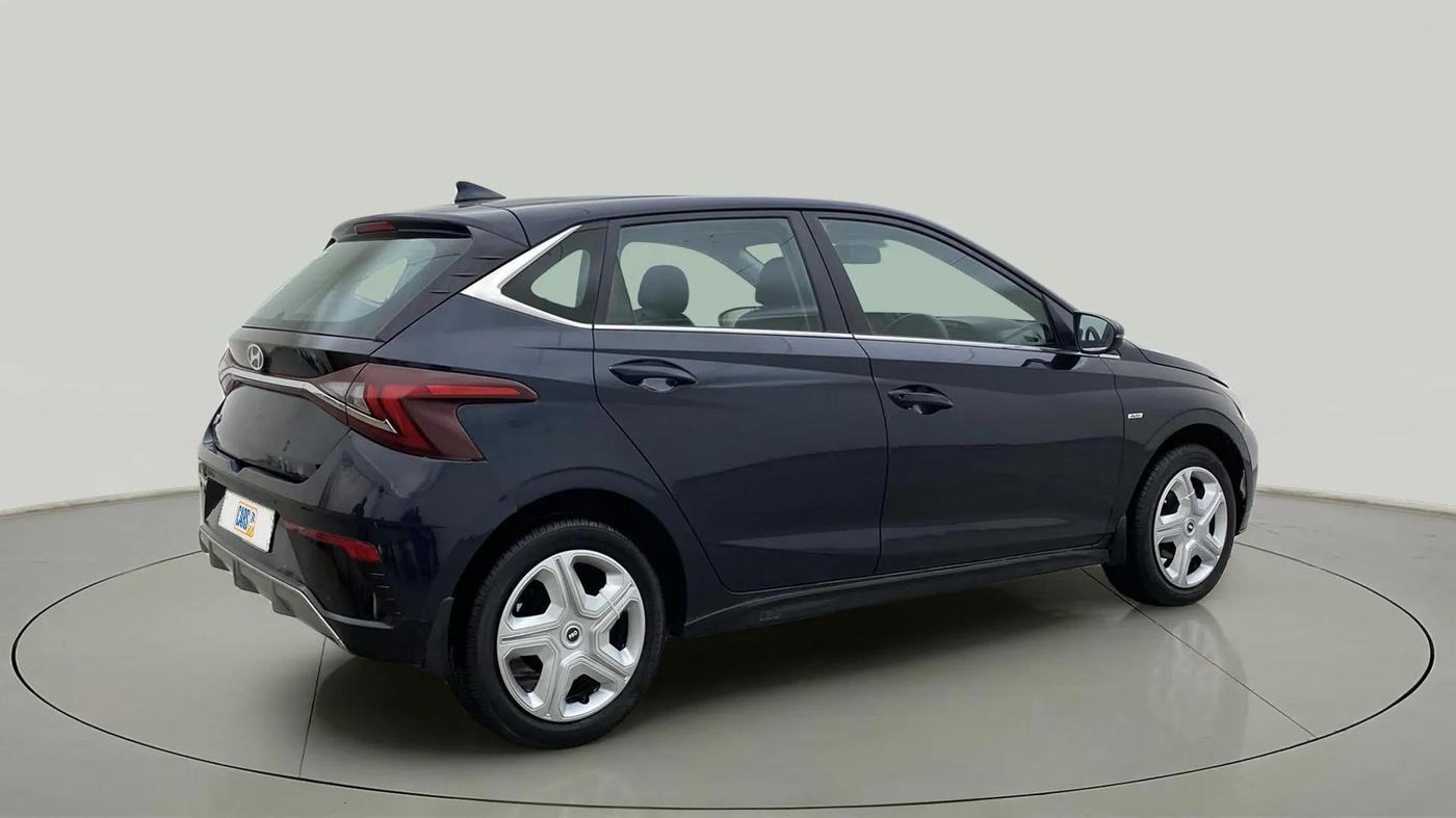 2023 Hyundai NEW I20 Sportz 1.2 IVT, Petrol, Automatic, 33,524 km, Right Back Diagonal