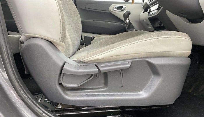 2021 Hyundai GRAND I10 NIOS SPORTZ 1.2 KAPPA VTVT CNG, CNG, Manual, 57,365 km, Driver Side Adjustment Panel