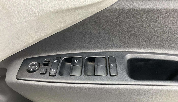 2021 Hyundai GRAND I10 NIOS SPORTZ 1.2 KAPPA VTVT CNG, CNG, Manual, 57,365 km, Driver Side Door Panels Control