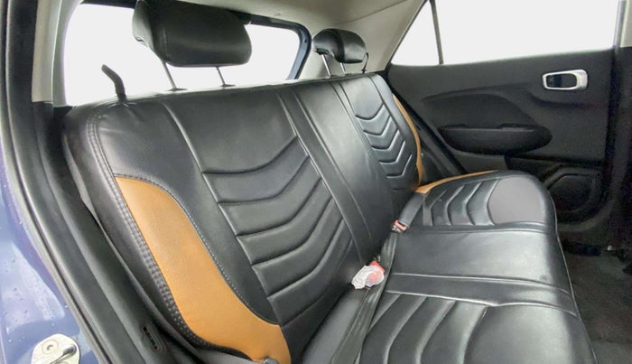 2021 Hyundai VENUE SX 1.0 TURBO, Petrol, Manual, 30,329 km, Right Side Rear Door Cabin