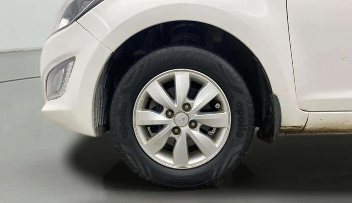 2014 Hyundai i20 SPORTZ 1.2, Petrol, Manual, 70,599 km, Left Front Wheel
