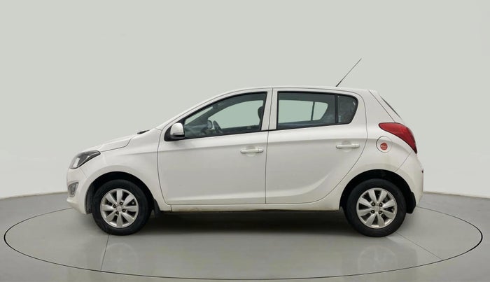2014 Hyundai i20 SPORTZ 1.2, Petrol, Manual, 70,599 km, Left Side