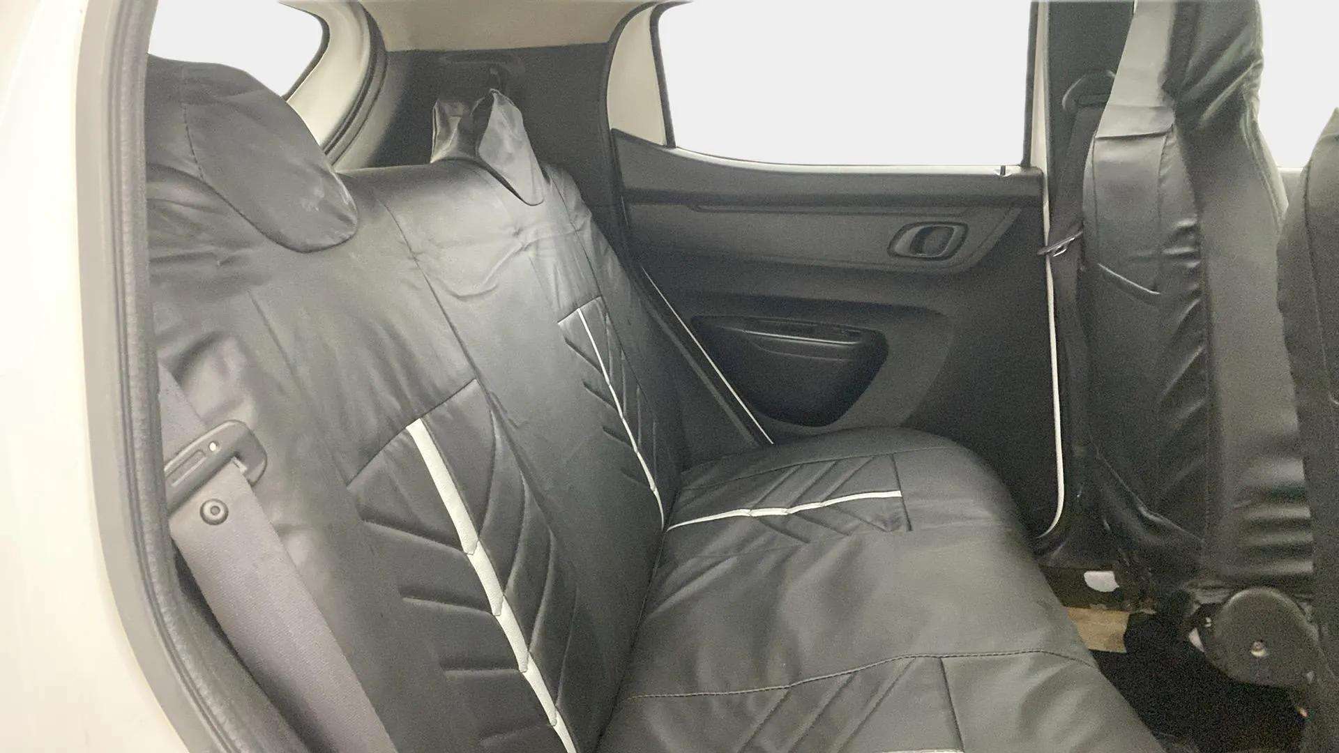 Rear-Cabin-View