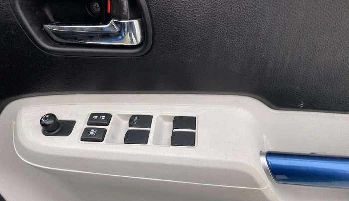 2017 Maruti IGNIS DELTA 1.2, Petrol, Manual, 1,916 km, Driver Side Door Panels Control