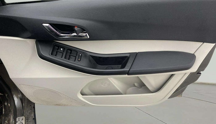 2022 Tata Tiago XZA PLUS PETROL, Petrol, Automatic, 24,609 km, Driver Side Door Panels Control