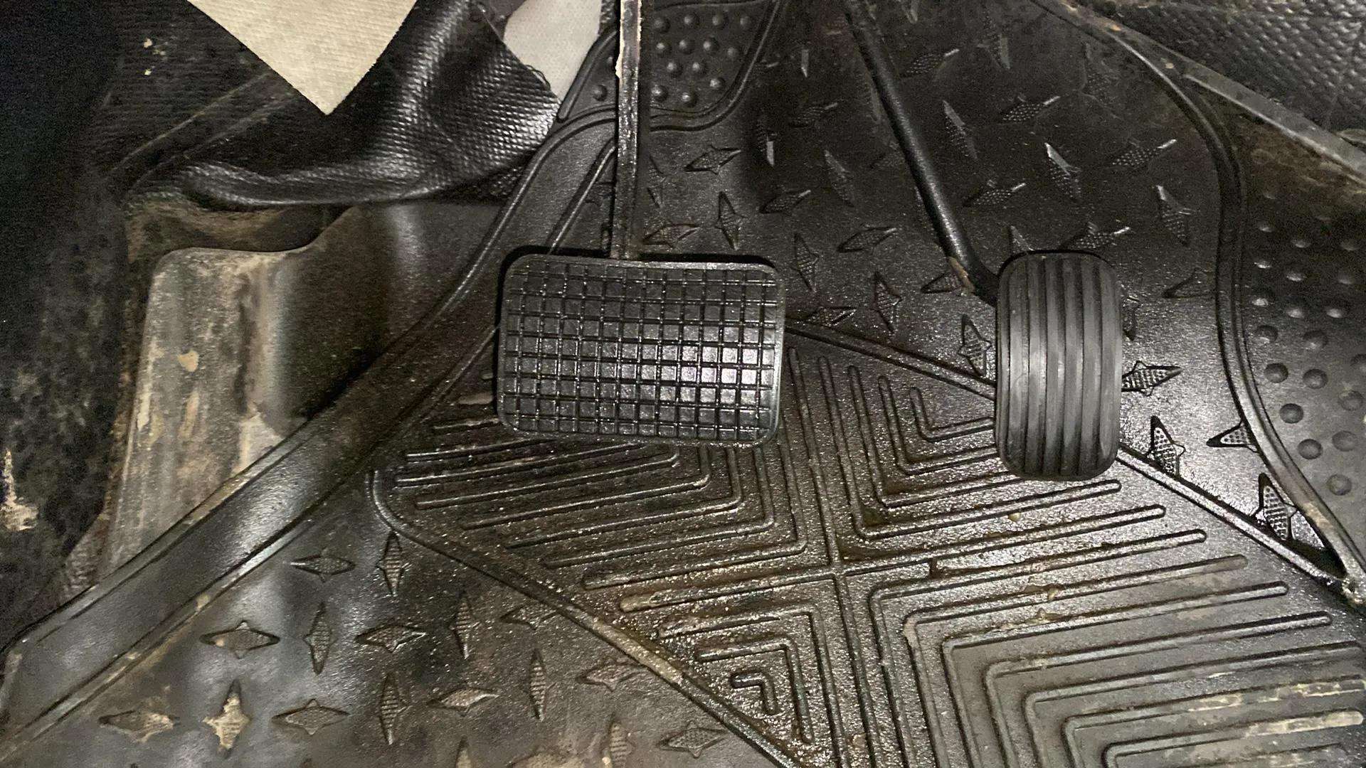 Pedals-31