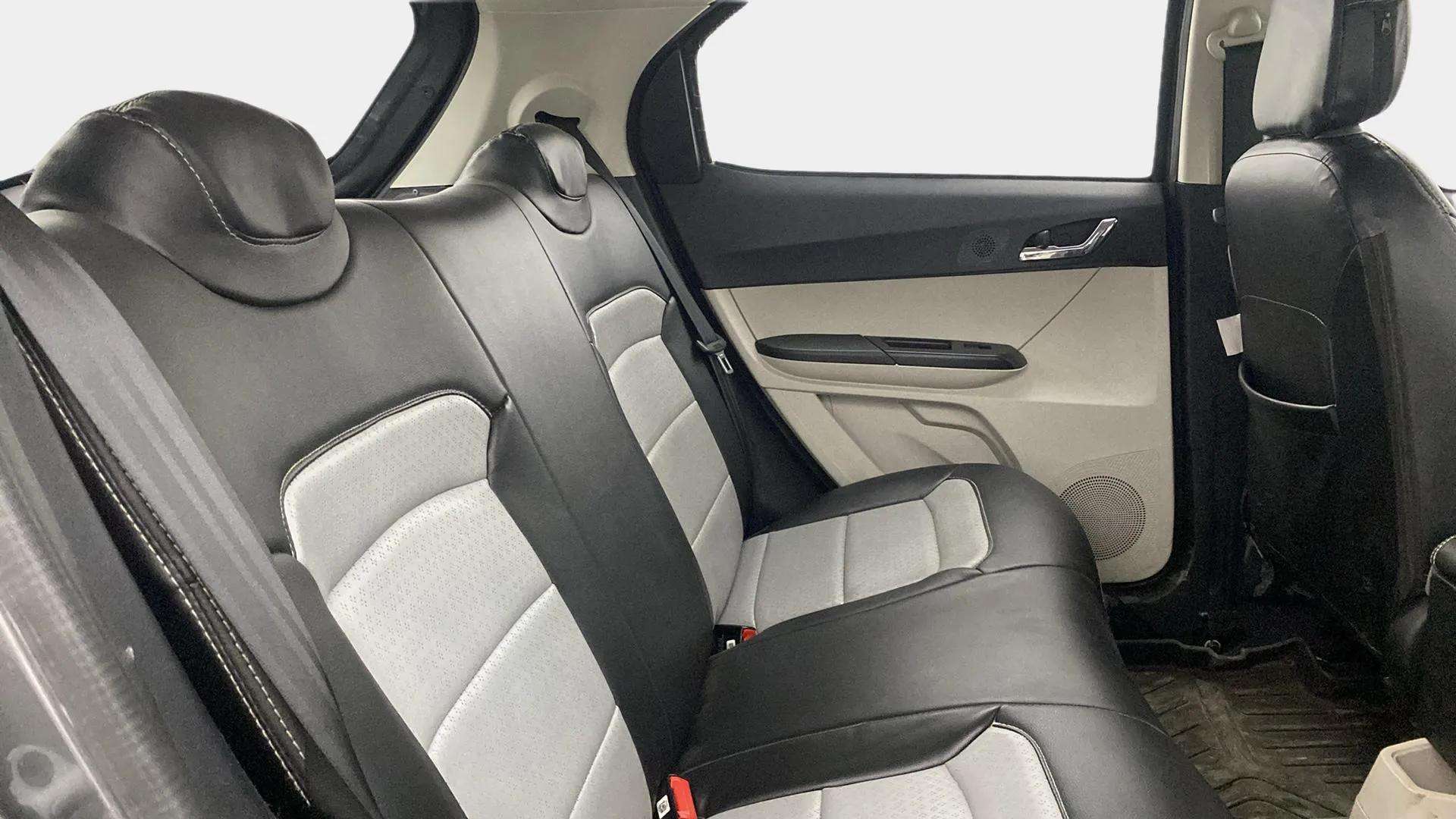 Rear-Cabin-View