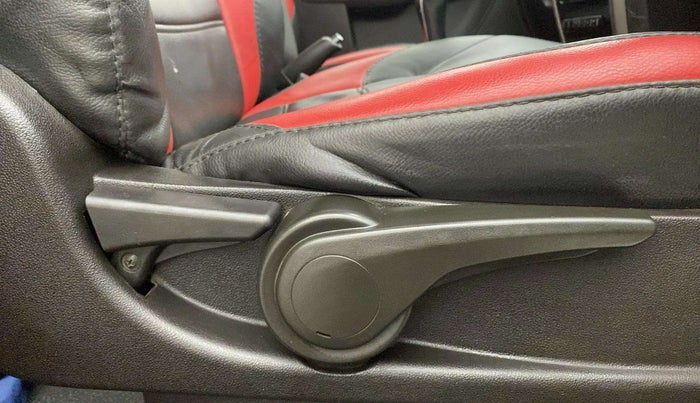 2014 Tata Bolt XT REVOTRON, Petrol, Manual, 52,371 km, Driver Side Adjustment Panel