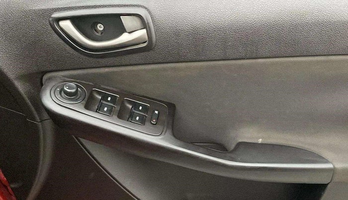 2014 Tata Bolt XT REVOTRON, Petrol, Manual, 52,371 km, Driver Side Door Panels Control