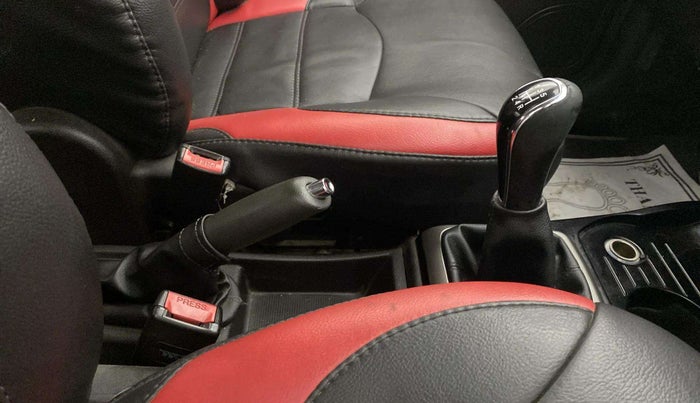 2014 Tata Bolt XT REVOTRON, Petrol, Manual, 52,371 km, Gear Lever