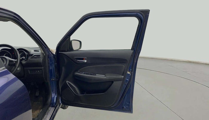 2023 Maruti Swift VXI, Petrol, Manual, 69,001 km, RHS Front Door