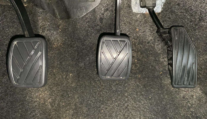 2023 Maruti Swift VXI, Petrol, Manual, 69,001 km, Pedals