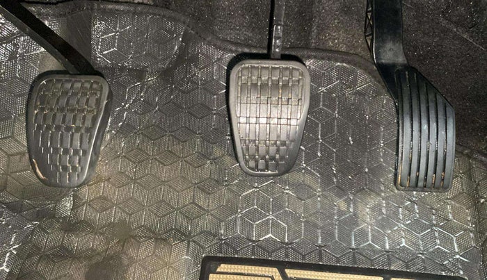 2020 Tata NEXON XZ PETROL, Petrol, Manual, 60,088 km, Pedals
