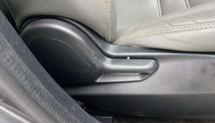 2020 Tata NEXON XZ PETROL, Petrol, Manual, 60,088 km, Driver Side Adjustment Panel