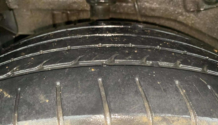 2019 Tata NEXON XZ PETROL, Petrol, Manual, 34,037 km, Right Rear Tyre Tread