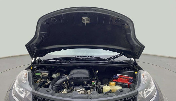 2019 Tata NEXON XZ PETROL, Petrol, Manual, 34,037 km, Open Bonet