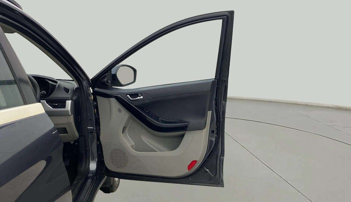 2019 Tata NEXON XZ PETROL, Petrol, Manual, 34,037 km, RHS Front Door