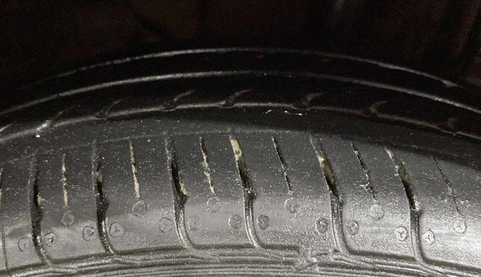 2017 Tata TIGOR XZ PETROL, Petrol, Manual, 55,900 km, Right Front Tyre Tread