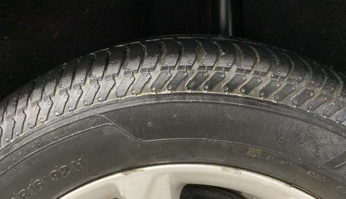 2019 Ford Ecosport TITANIUM 1.5L DIESEL, Diesel, Manual, 51,392 km, Left Rear Tyre Tread