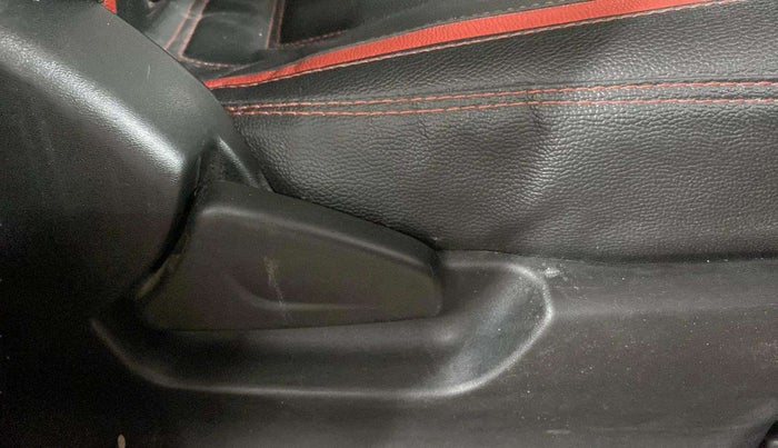 2019 Datsun Redi Go T (O), Petrol, Manual, 38,657 km, Driver Side Adjustment Panel